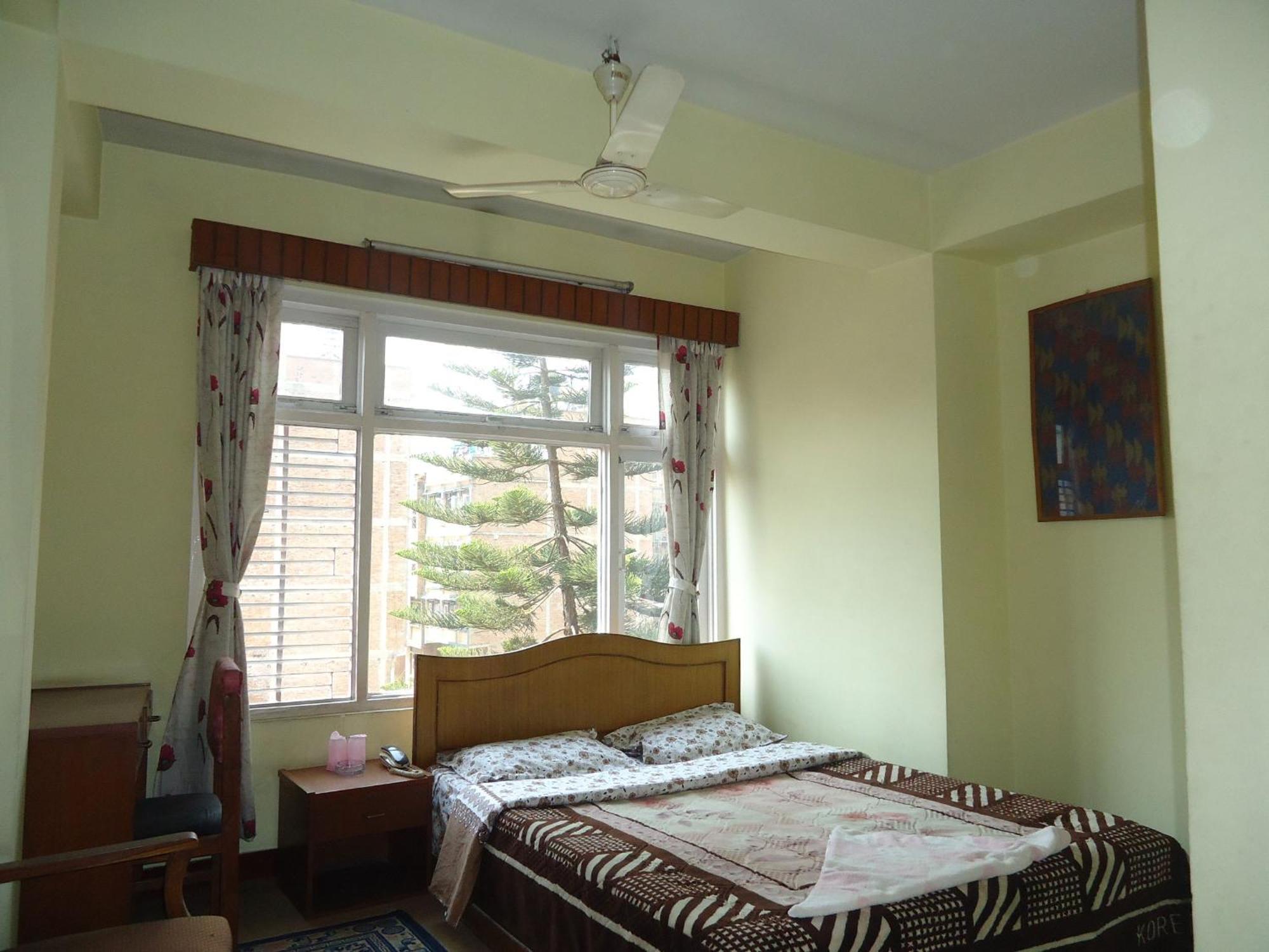 Hotel Discovery Inn Катманду Номер фото