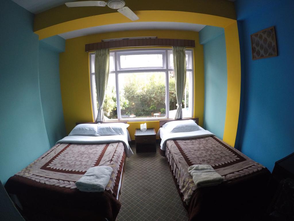 Hotel Discovery Inn Катманду Экстерьер фото
